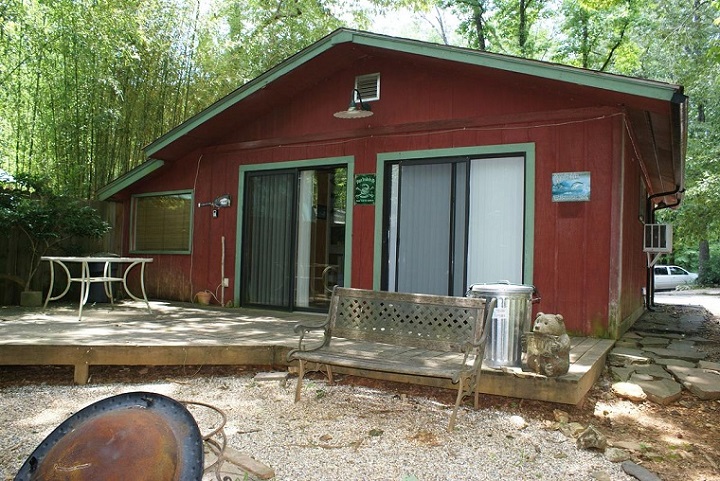 Picture Cabin E